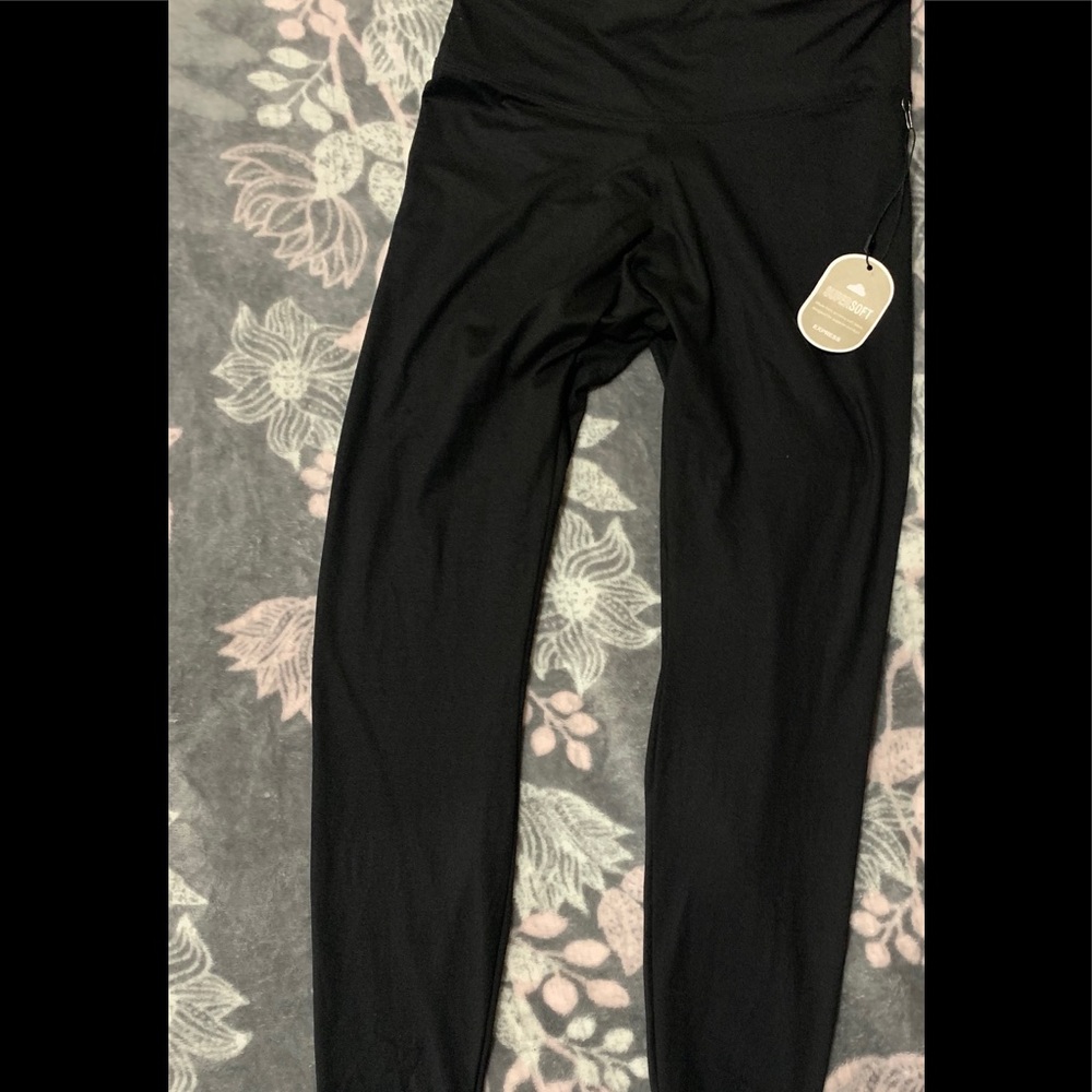 Black soft leggings